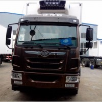 6.8米保溫車?yán)洳剀噲?bào)價(jià),解放龍威V冷藏車價(jià)格,玻璃鋼廂