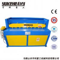 廠家批發(fā)小型剪板機(jī) 1.5*1300小型電動(dòng)剪板機(jī)小型裁板機(jī)