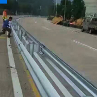 供應(yīng)道路防撞波形護(hù)欄板