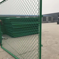 球場護(hù)欄 學(xué)校體育場圍欄 籃球場圍網(wǎng) PVC球場護(hù)欄