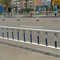 白色噴塑市政道路隔離欄、京式護(hù)欄專 圓鋼圍欄