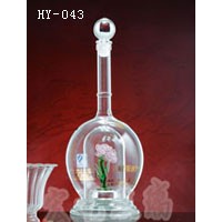 湖北工藝酒瓶生產(chǎn)廠家/宏藝玻璃制品公司廠家供應內(nèi)置酒瓶