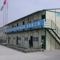 廠房彩鋼活動板房廠家，河北住人集裝箱活動板房生產(chǎn)廠家