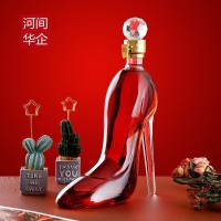 河北華企生產(chǎn)工藝高跟鞋酒瓶歐式醒酒器精美創(chuàng)意玻璃容器藝術(shù)玻璃
