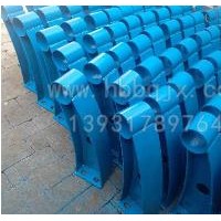 北京鑄鐵防撞護(hù)欄支架廠家-河北泊泉機(jī)械生產(chǎn)鑄鐵橋梁護(hù)欄支架