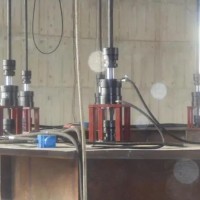 北京液壓頂升設(shè)備廠家|鼎恒液壓機械定做煤氣柜頂提升設(shè)備
